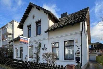 Historisches Zweifamilienhaus mit großem Hof in bester Lage von HH-Lohbrügge - Hamburg / Lohbrügge