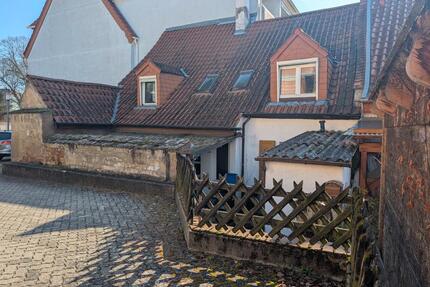 Kernsanierungsbedürftiges Wohnhaus in ruhiger Innenstadtlage - Speyer