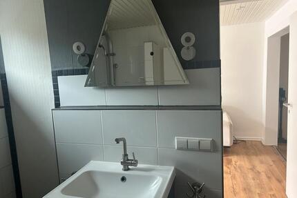 Mobilierte Wohnung - 700,00&nbsp;EUR Kaltmiete, ca.&nbsp; 30,00&nbsp;m&sup2; in Bremen (PLZ: 28239) Gröpelingen