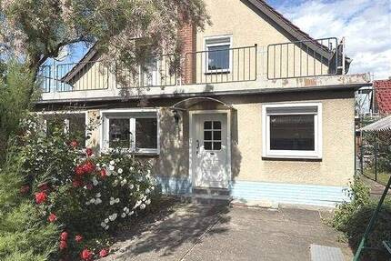 EFH in Kirchscheidungen - 85.000,00&nbsp;EUR Kaufpreis, ca.&nbsp; 120,00&nbsp;m&sup2;&nbsp;Wohnfl&auml;che in Laucha an der Unstrut (PLZ: 06636) Kirchscheidungen