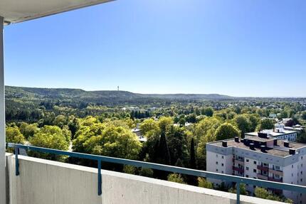*** Frisch RENOVIERT mit tollem BALKON und WEITBLICK GARANTIE * KL Betzenberg *** - Kaiserslautern Bahnheim