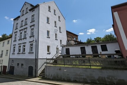 Weida, MFH - 144.000,00&nbsp;EUR Kaufpreis, ca.&nbsp; 340,00&nbsp;m&sup2;&nbsp;Wohnfl&auml;che in Weida (PLZ: 07570)