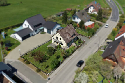 Sanierungsbedürftiges Ein- oder Zweifamilienhaus mit Doppelgarage in Unterferrieden - Burgthann / Unterferrieden