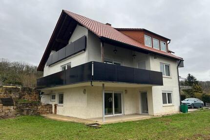 Renovierte 2-Zimmer-Gartenwohnung - Üchtelhausen