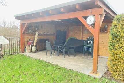 Haus zum Kaufen in Zwickau 230.000,00 € 197.44 m²