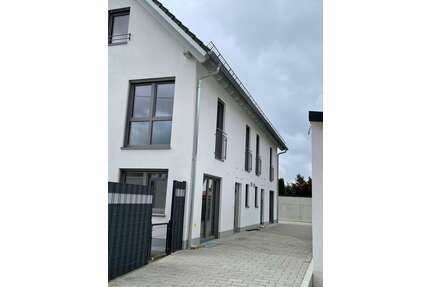 Haus zum Mieten in Jettingen-Scheppach 1.500,00 € 130 m²