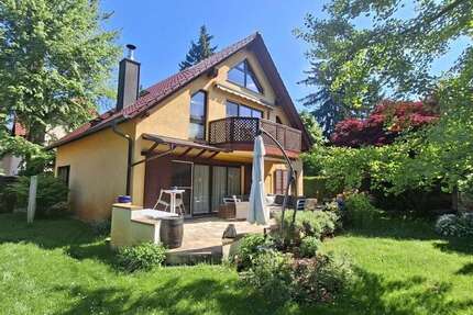Haus zum Kaufen in Strausberg 596.000,00 € 220 m²