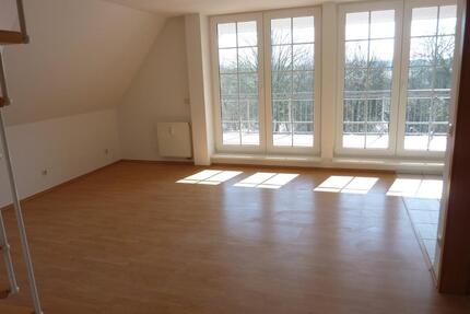 Helle 2,5-Zimmer Maisonette-Wohnung in Elmenhorst, große Loggia - Elmenhorst/Lichtenhagen