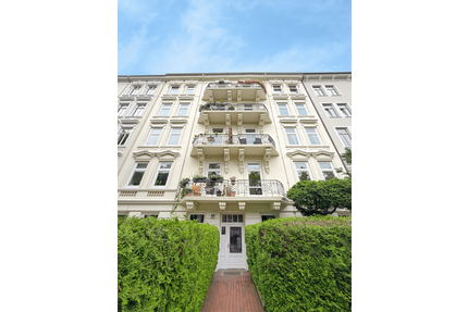 Wohnung zum Kaufen in Hamburg 990.000,00 € 117.83 m²