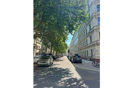 Über den Dächern der Südvorstadt: 3-Raumwohnung mit Spitzboden in Bestlage - Leipzig