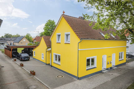 Seltene Gelegenheit in Oldenburg - Sanierte DHH mit 944 m² Grundstück & Ausbauchance - Oldenburg / Eversten