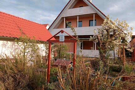 Kleine ruhige Doppelhaushaelfte in Forchheim-Buckenhofen