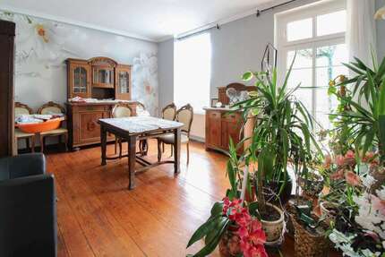 Haus zum Kaufen in Burg Stargard 470.000,00 € 300 m²