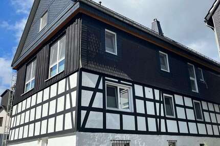 Haus zum Kaufen in Medebach 469.000,00 € 400 m²