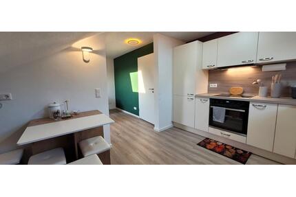 3 Zimmer DG Wohnung für 2er WG - 1.700,00&nbsp;EUR Kaltmiete, ca.&nbsp; 47,00&nbsp;m&sup2; in Konstanz (PLZ: 78467) Konstanz-Fürstenberg