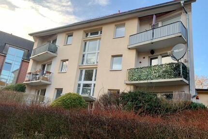 Helle Dachgeschosswohnung zur Miete in Wandsbek - Wentzel Dr. - Hamburg