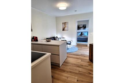 Kastanienallee: 2,5 Zimmer Wohnung, frisch renoviert, möbliert - Berlin Pankow