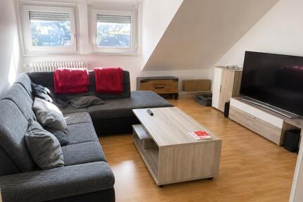 Provisionsfrei: Gut geschnittene 3-Zimmer-Wohnung mit Stellplatz - Esslingen am Neckar Hegensberg