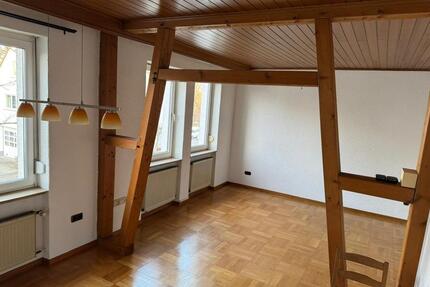 Wohnung 4 Zimmer, 3556 Wetzlar - 800,00&nbsp;EUR Kaltmiete, ca.&nbsp; 80,00&nbsp;m&sup2; in Wetzlar (PLZ: 35576) Altenberger Straße