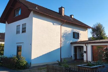 Verkauft wird ein renovierungsbedürftiges Haus mit 394m² Grund - Bad Aibling