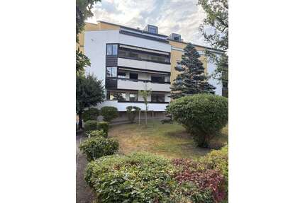 Wohnung zum Mieten in Augsburg 1.047,00 € 91 m²