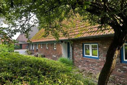 Haus zum Kaufen in Bockhorn 425.000,00 € 282 m²