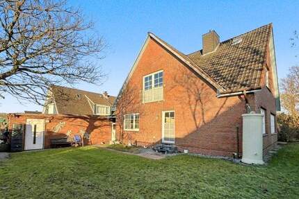 Ruhig wohnen, flexibel nutzen: Einfamilienhaus mit Einliegerwohnung in Wacken