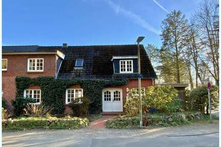 Haus zum Kaufen in Husum 260.000,00 € 149 m²