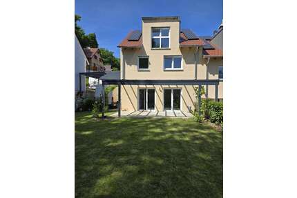 Haus zum Kaufen in Lappersdorf 819.000,00 € 173 m²