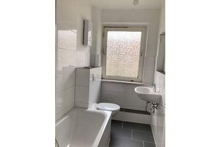 Wohnen mit Wohlfühlfaktor - charmante 3-Zimmer-Wohnung (Musterbilder) - Salzgitter Lebenstedt