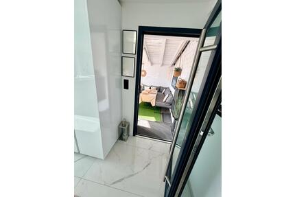 Doppelhaushälfet - 620.000,00&nbsp;EUR Kaufpreis, ca.&nbsp; 180,00&nbsp;m&sup2; in Pfaffenhofen an der Roth (PLZ: 89284)