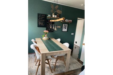 Von Privat!! Helle 3-Zimmerwohnung mit Loggia im 3. OG - Limburgerhof