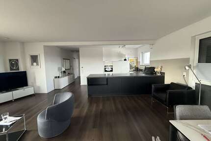 Wohnung zum Mieten in Offenbach am Main 1.700,00 € 144 m²