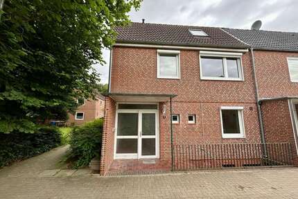 Haus zum Kaufen in Albersdorf 215.000,00 € 136.39 m²