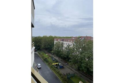Sehr schöne, voll ausgestattete 2-Zimmer-Residenz mit Sonnenterrasse und Blick auf Grunewald - Berlin Charlottenburg-Wilmersdorf