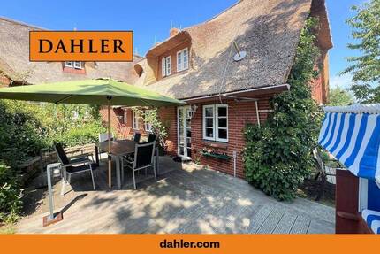 Reetgedecktes Friesenhaus mit drei Wohneinheiten (2x Ferienwohnungen) - Oevenum