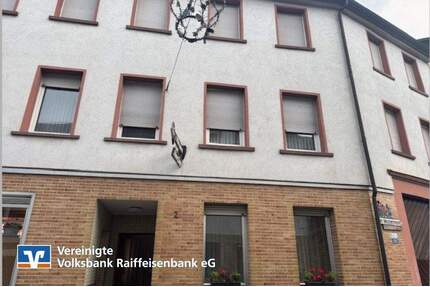 Zentrale Lage in Enkirch - 280.000,00&nbsp;EUR Kaufpreis, ca.&nbsp; 190,00&nbsp;m&sup2;&nbsp;Wohnfl&auml;che in Enkirch (PLZ: 56850)