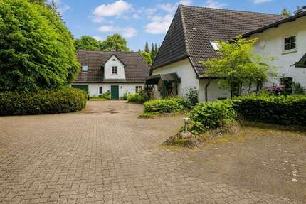 Haus zum Kaufen in Brekendorf 648.000,00 € 735 m²