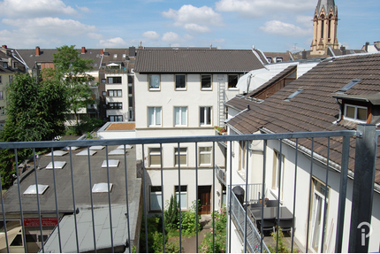 Stilvolle Dachgeschosswohnung über zwei Ebenen in Unterbilk - Düsseldorf