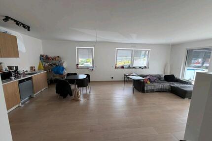Wohnung zu vermieten - 1.250,00&nbsp;EUR Kaltmiete, ca.&nbsp; 96,00&nbsp;m&sup2; in Rehlingen-Siersburg (PLZ: 66780)