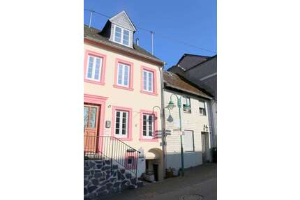 Haus zum Kaufen in Starkenburg 185.000,00 € 107 m²