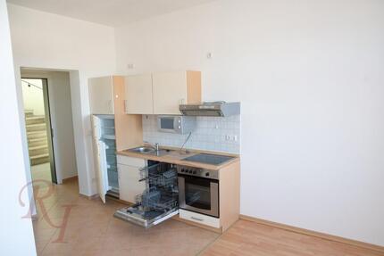 Exkusives Wohnstudio m. Einbauküche, Balkon u. Fußbodenheizung - Löbau