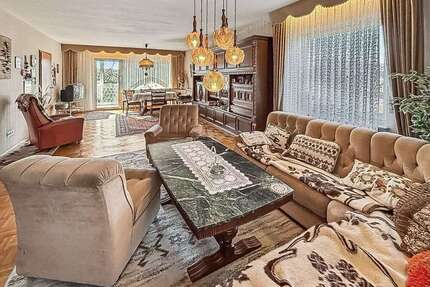 Haus zum Kaufen in Kusel 298.000,00 € 213 m²