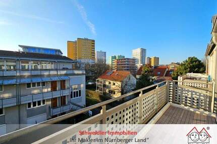 Modern & hell: Top 2-Zimmer-Wohnung mit Balkon in Erlangen