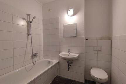 SINGLEWOHNUNG im ERDGESCHOSS - 197,00&nbsp;EUR Kaltmiete, ca.&nbsp; 33,34&nbsp;m&sup2; in Zeitz (PLZ: 06712)