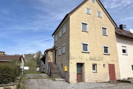 Haus zum Kaufen in Spiegelberg-Nassach 119.000,00 € 165.79 m²