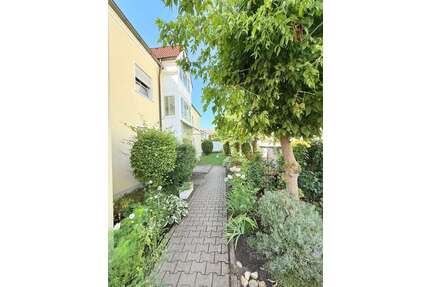 Wohnung zum Kaufen in Augsburg 285.000,00 € 64.19 m²