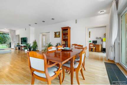 Haus zum Kaufen in Bergisch Gladbach 890.000,00 € 316.13 m²