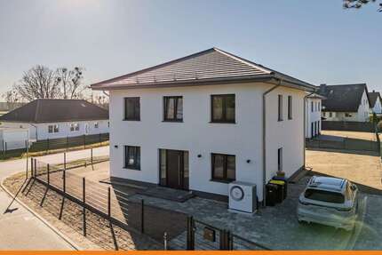Haus zum Kaufen in Falkensee 859.000,00 € 153.2 m²