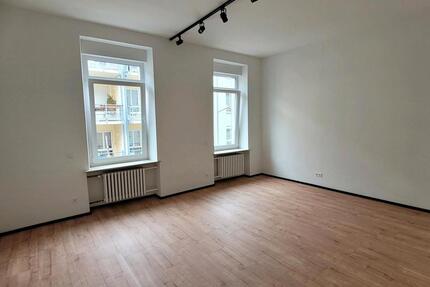 Wohnung Trier-Innenstadt - 1.100,00&nbsp;EUR Kaltmiete, ca.&nbsp; 100,00&nbsp;m&sup2; in Trier (PLZ: 54290)